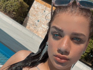 lizbethbierss18 - Ich hoffe, du wirst meinen frischen 18-jährigen Körper genießen und ein paar lustige Dinge mit mir zusammen machen